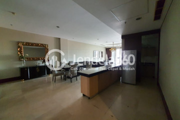 Dining Room Pearl Garden Apartment 3BR Semi Furnished