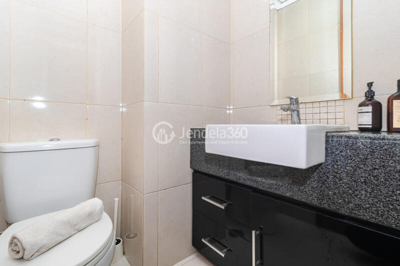 Bathroom Trendy 2BR Apartment at Kuningan Place Apartment Tower Ultima