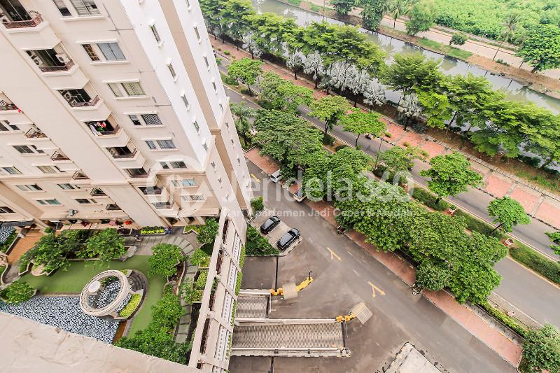 Balcony Well Located 1BR Apartment Close to WTC Mangga Dua at Mediterania Marina Ancol Apartment