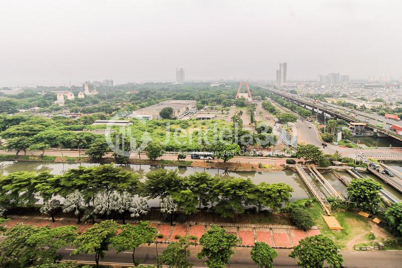 Balcony Well Located 1BR Apartment Close to WTC Mangga Dua at Mediterania Marina Ancol Apartment
