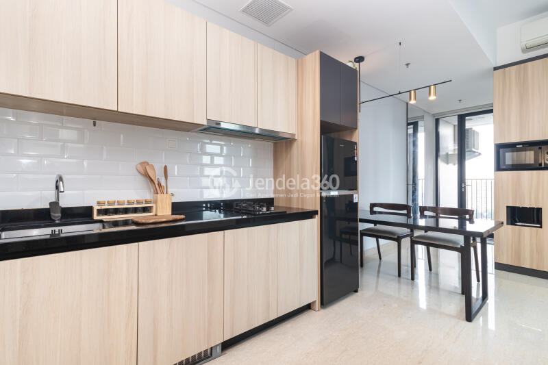 Kitchen Comfy 1BR Apartment at Southgate Residence Connected to AEON Mall Tanjung Barat