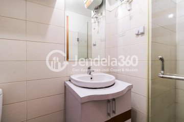 Bathroom Studio Woodland Park Residence Kalibata Apartment at Tower Trembesi