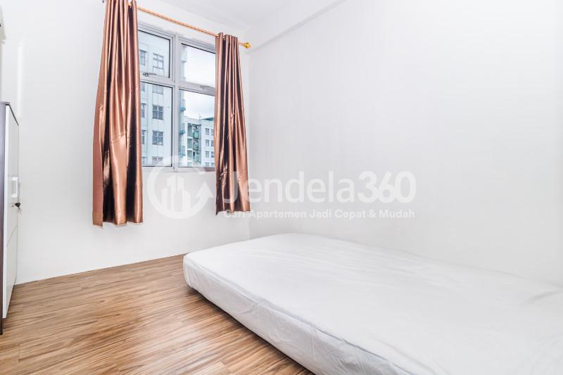Bedroom 1 Middle Floor 2BR Apartment with City View at Pancoran Riverside Apartment