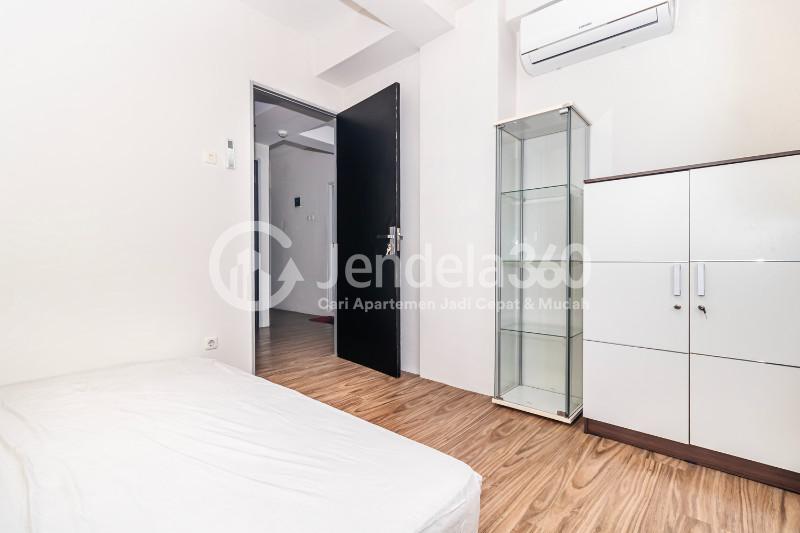 Bedroom 1 Middle Floor 2BR Apartment with City View at Pancoran Riverside Apartment