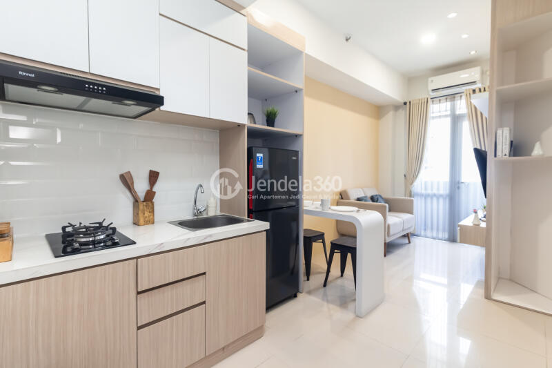 Kitchen Middle Floor 1BR Apartment with City View at Vasanta Innopark Apartment