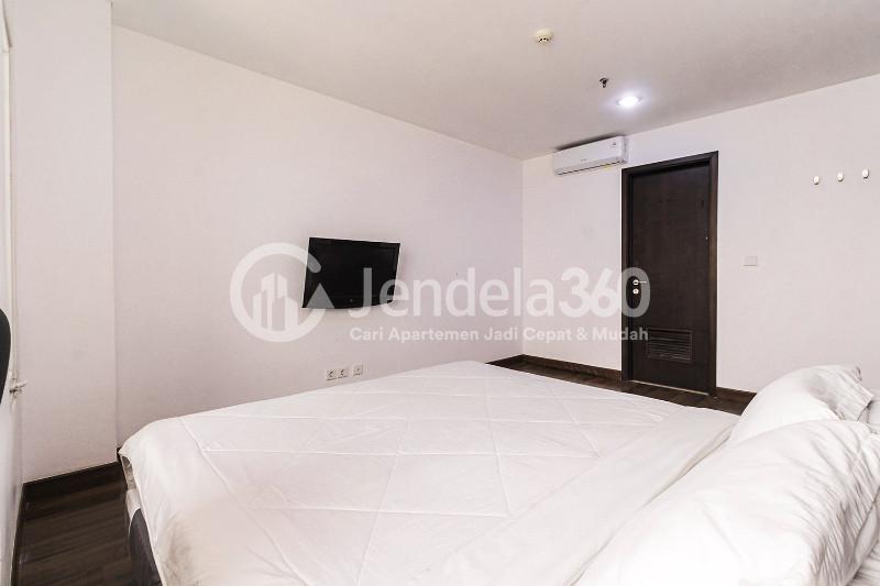 Bedroom 1 2BR Apartment with City View at AKR Gallery West Residence