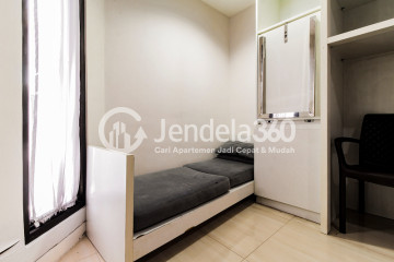 Bedroom Middle Floor Studio Apartment with City View at Tamansari Sudirman