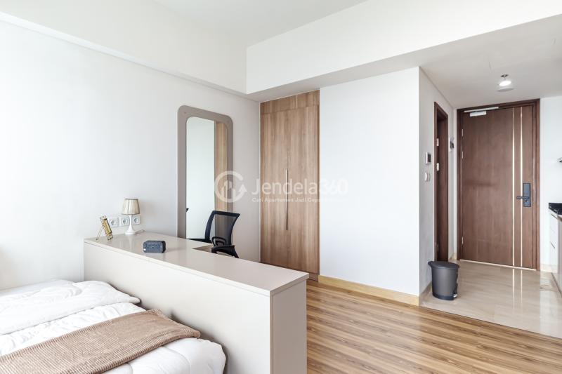 Bedroom Comfy Studio Apartment at Southgate Residence Tower Altuera