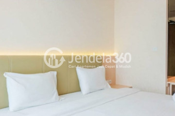 Bedroom Restful Studio Apartment High Floor with City View at Tree Park City