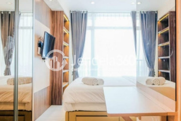 Bedroom Restful Studio Apartment High Floor with City View at Tree Park City