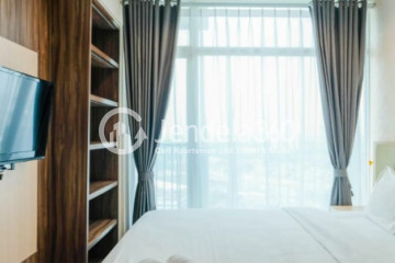 Bedroom Restful Studio Apartment High Floor with City View at Tree Park City