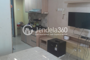 Bedroom 1BR Grand Dhika City Apartment at Middle Floor