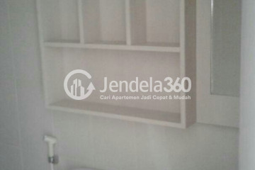 Bathroom Stylish Studio Apartment at Metro Park Residence Tower Manhattan