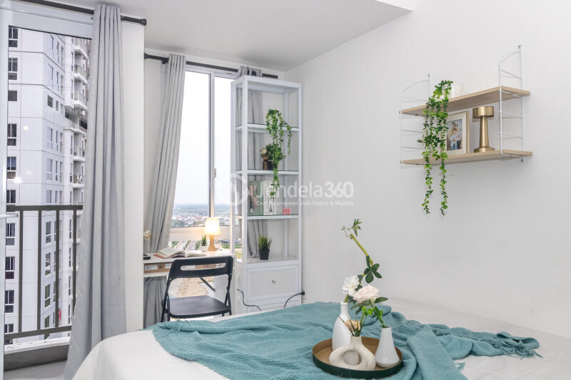 Bedroom A Comfy and Compact Studio Apartment with City View at Tokyo Riverside