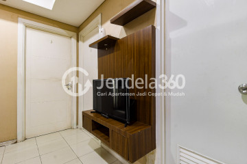 Living Room Spotless 2BR Apartment at Green Lake Sunter Apartment Tower NPR