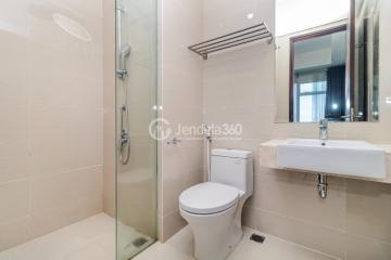 Bathroom Simply Look 2BR Apartment High Floor with  View at Puri Mansion