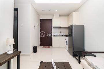Living Room Simply Look 2BR Apartment High Floor with  View at Puri Mansion
