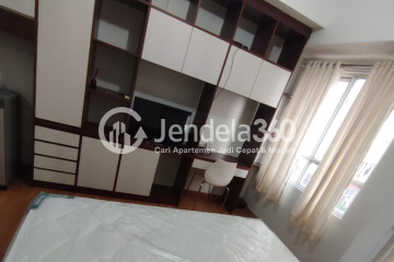 Bedroom Comfortable 1BR Apartment Low Floor with  View at Taman Melati Margonda Apartment