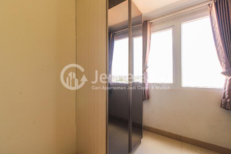 Bedroom 1BR Puri Park View Apartment at Tower E