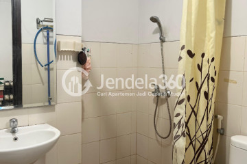 Bathroom Best Deal 2BR Apartment Low Floor with  View at Aspen Residence Apartment