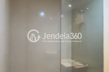 Bathroom 2 3BR Sedayu City Apartment at Low Floor