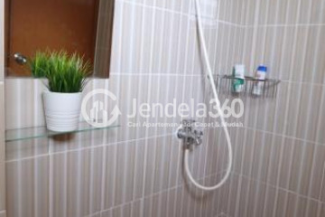 Bathroom Low Floor Studio Apartment with Swimming Pool View at Cinere Resort Apartment