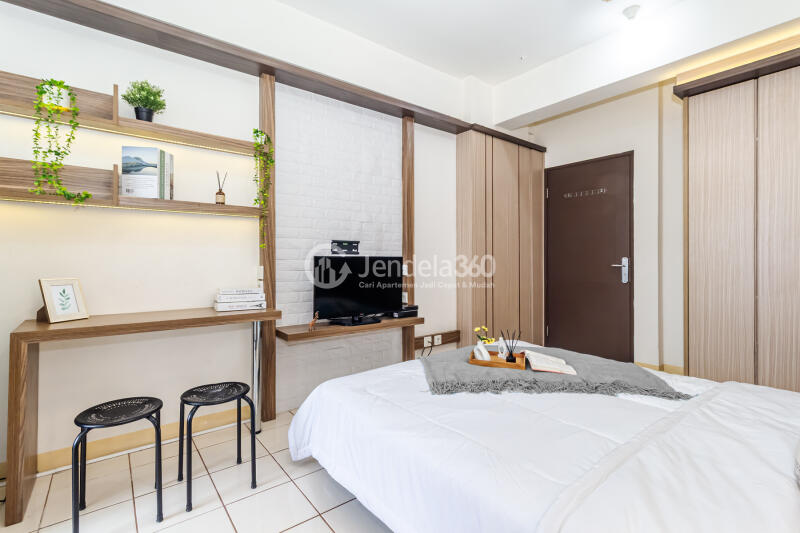 Bedroom Studio Puri Park View Apartment at Tower CB