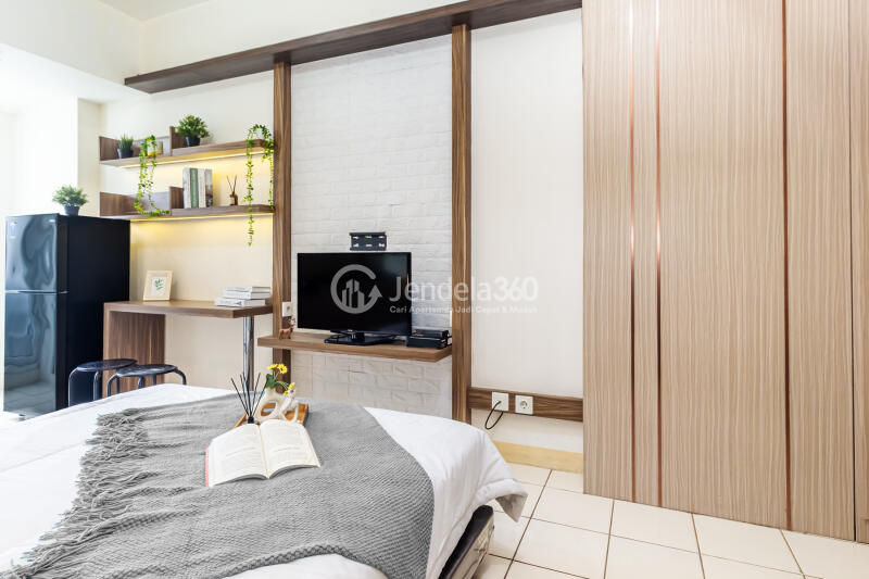 Bedroom Studio Puri Park View Apartment at Tower CB