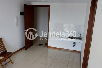 Kitchen 1BR M Town Signature Serpong Apartment at High Floor