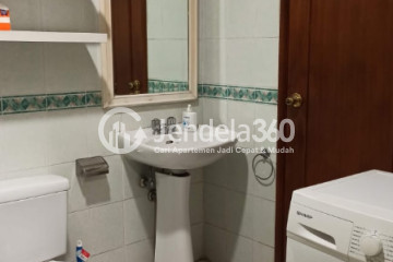 Bathroom 1BR Puri Imperium Apartment at Low Floor