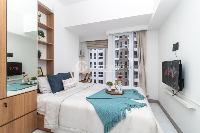Bedroom Studio Apartment with City View at Tokyo Riverside Apartment