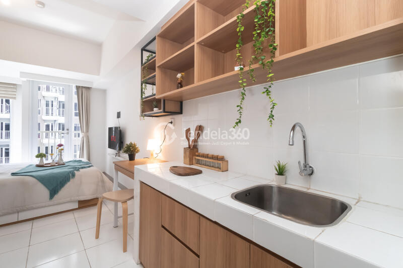 Kitchen Studio Apartment with City View at Tokyo Riverside Apartment