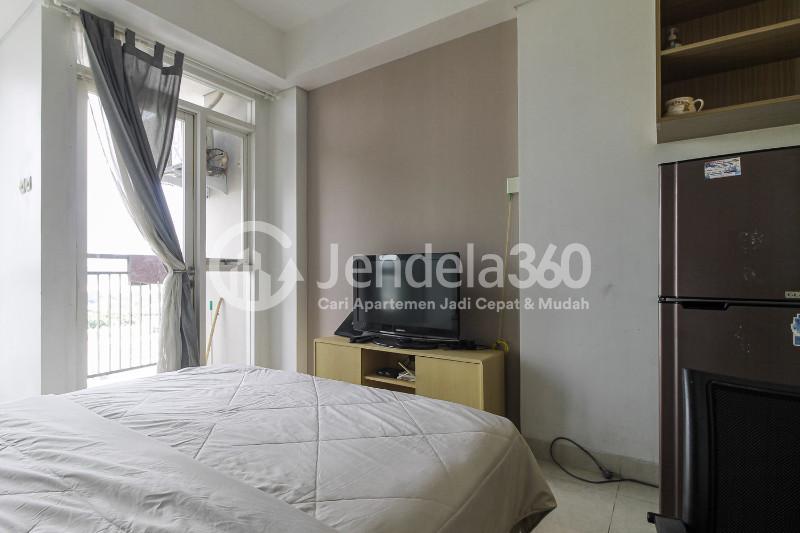 Bedroom Studio Apartment with City View at Elpis Residence Apartment