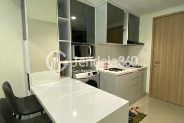 Kitchen Flawless 2BR Apartment High Floor with  View at Embarcadero Bintaro Apartment