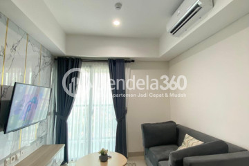 Living Room Flawless 2BR Apartment High Floor with  View at Embarcadero Bintaro Apartment