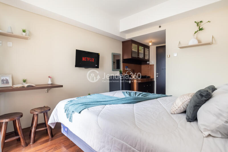 Bedroom Cozy Studio Apartment at Serpong Green View Apartment Tower Apartemen serpong green view C0517 serpong