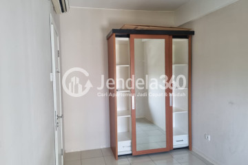 Bedroom 1 2BR Green Lake Sunter Apartment at Low Floor