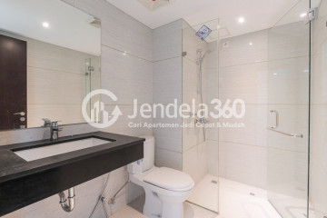 Bathroom Studio Brooklyn Alam Sutera Apartment at Tower B
