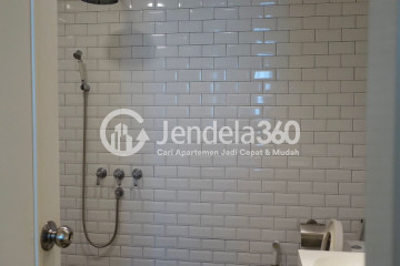 Bathroom Spacious 3BR Apartment Middle Floor with City View at Puri Imperium Apartment