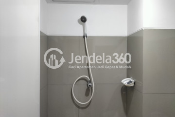 Bathroom Elegant Studio Apartment Middle Floor with  View at Baileys City Apartment
