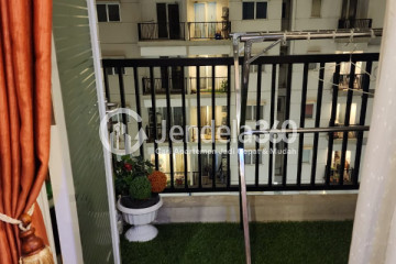 Balcony Good Deal 2BR Apartment Low Floor with  View at Signature Park Grande