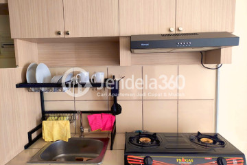 Kitchen Strategic Location Studio Apartment Middle Floor with City View at Skyline Paramount Serpong
