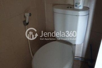 Bathroom Good Deal 1BR Apartment at SkyView Apartment Low Floor