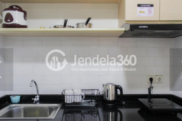 Kitchen 2BR Apartment with City View at Altiz Apartment