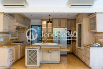 Kitchen High Floor 3BR Apartment with City View at Puri Imperium Apartment