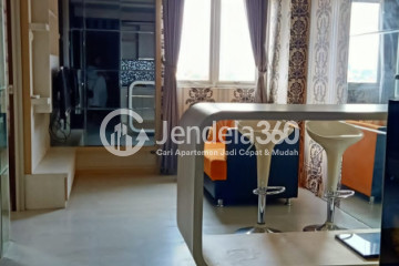 Living Room Low Floor 2BR Apartment with City View at The Suites @ Metro Bandung