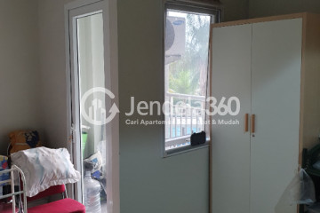 Bedroom Studio Apartment with  View at Metro Park Residence