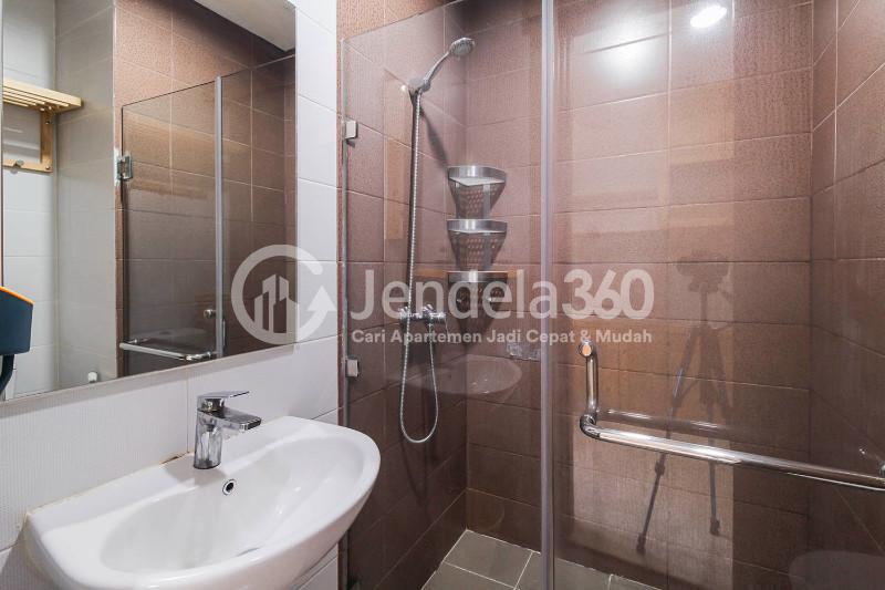 Bathroom Puri Orchard Apartment Studio Fully Furnished