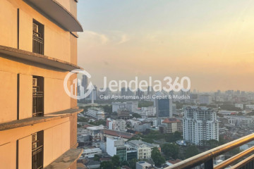Balcony 2BR Pasar Baru Mansion Apartment at High Floor