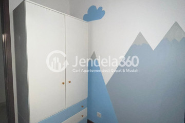 Bedroom 3 Middle Floor 3BR Apartment with City View at Lucky Tower Residence
